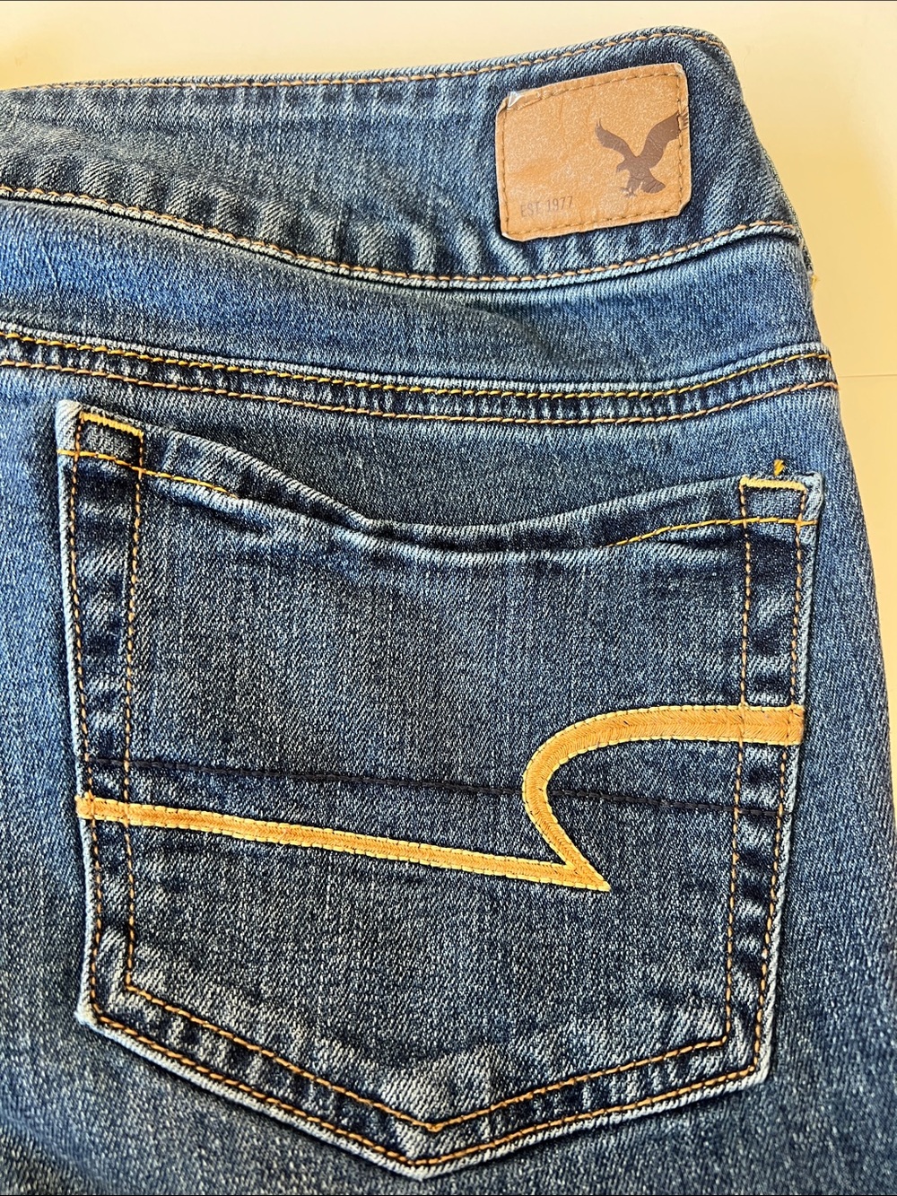 American Eagle Outfitters Women’s Boot Cut Jeans - Medium Blue Wash - Picture 6 of 12